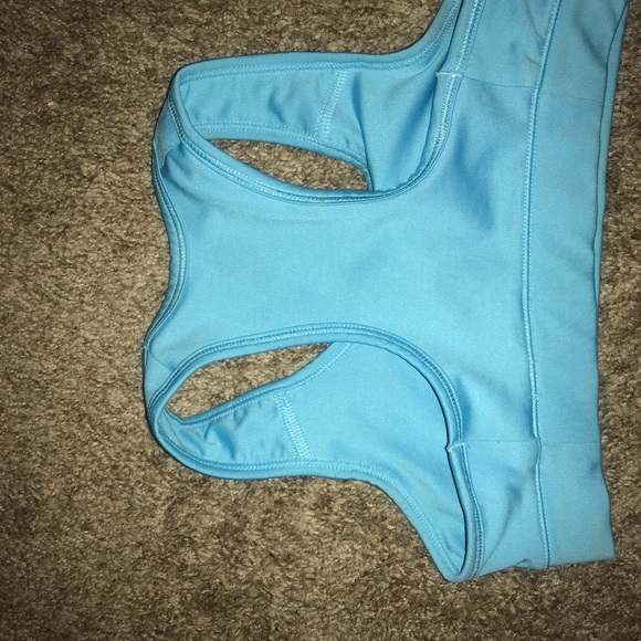 Nike - Picture 3 of 3